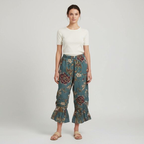 Magnolia Pearl Heavy Linen Floral Ruffled Bloomer Capris